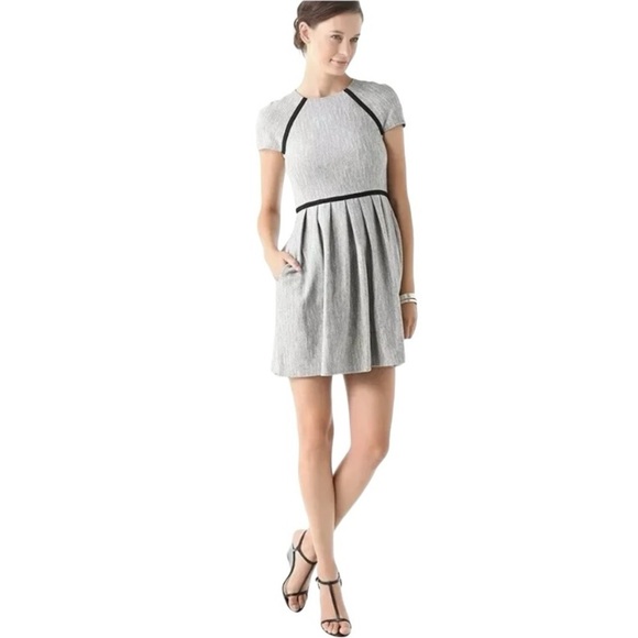 Tibi Herringbone Tweed Pleated Black Ivory Mini Cap Sleeve Dress Size 2 - Picture 2 of 14